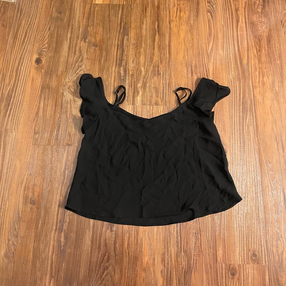 Black crop top, straps with off shoulder. Size S